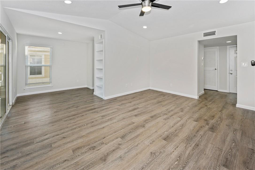 SAVANNAH AT RIVERSIDE CONDO - Residential Lease