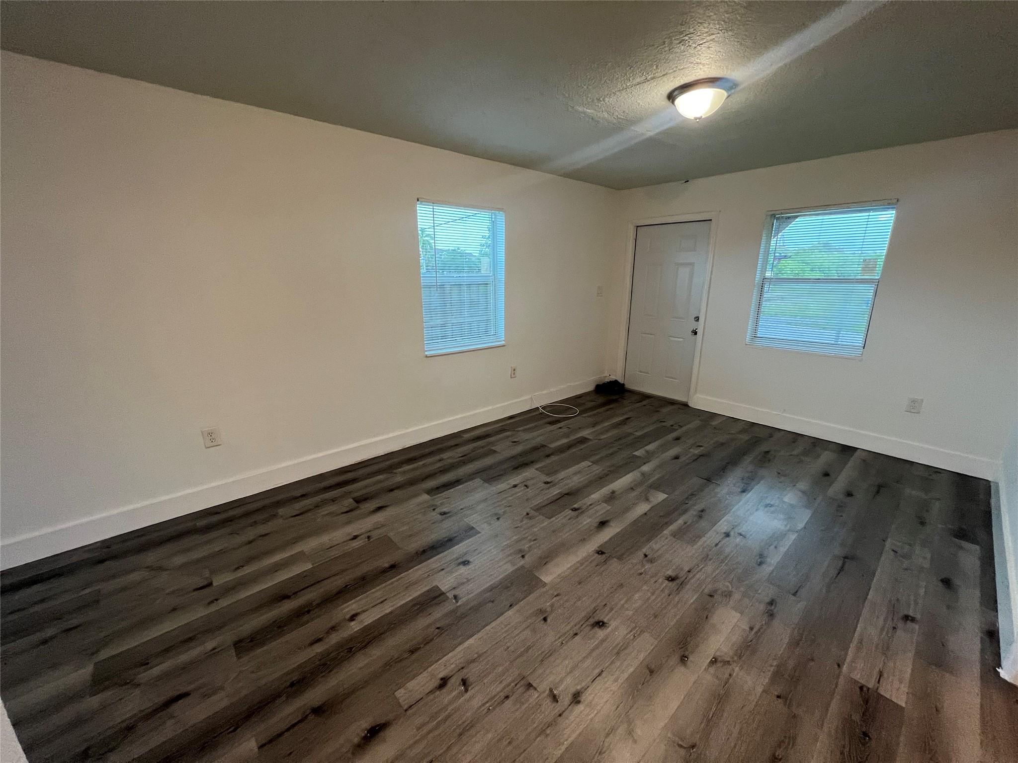242 NW 14th St