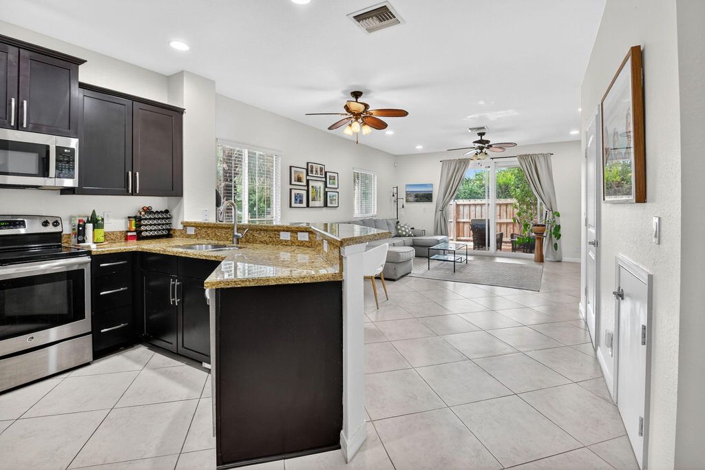 Photo of 2622 Webb Ave, Delray Beach, FL 33444 (MLS # R11118041)