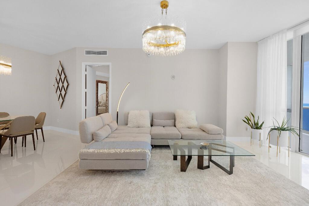 TDR TOWER III CONDO - Residential