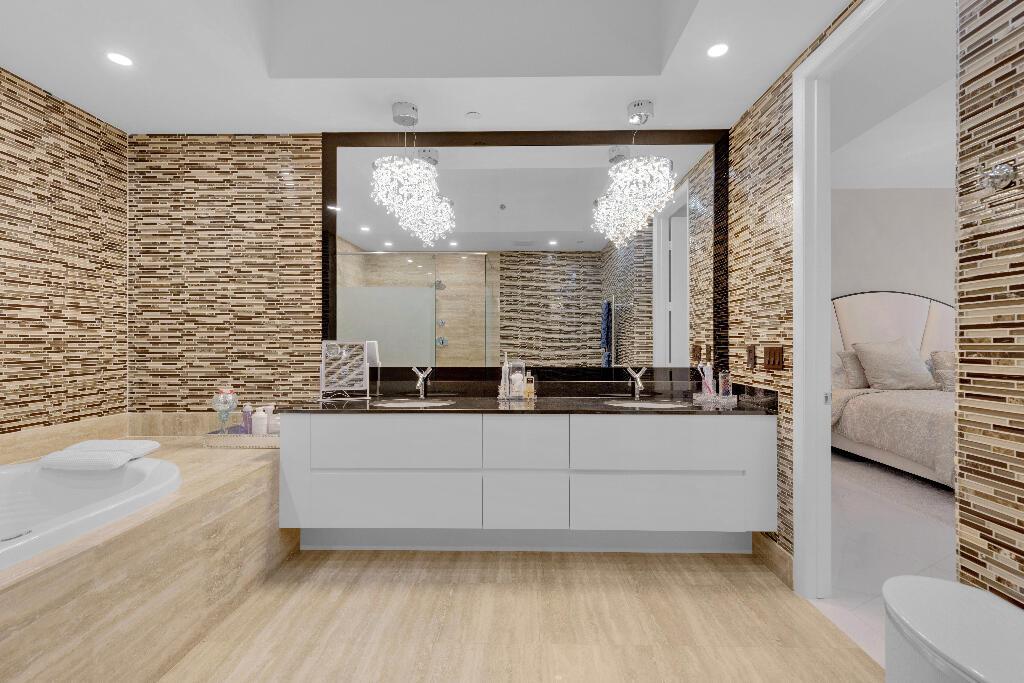 TDR TOWER III CONDO - Residential
