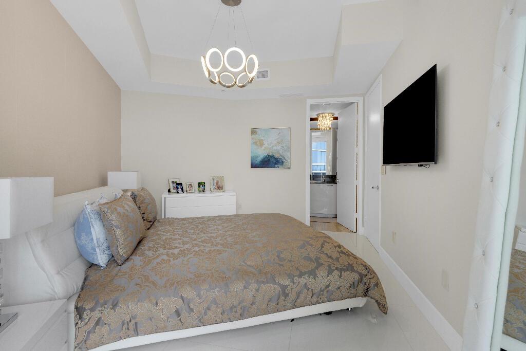 TDR TOWER III CONDO - Residential