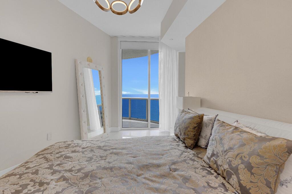 TDR TOWER III CONDO - Residential