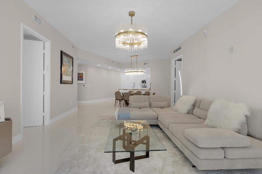 TDR TOWER III CONDO - Residential