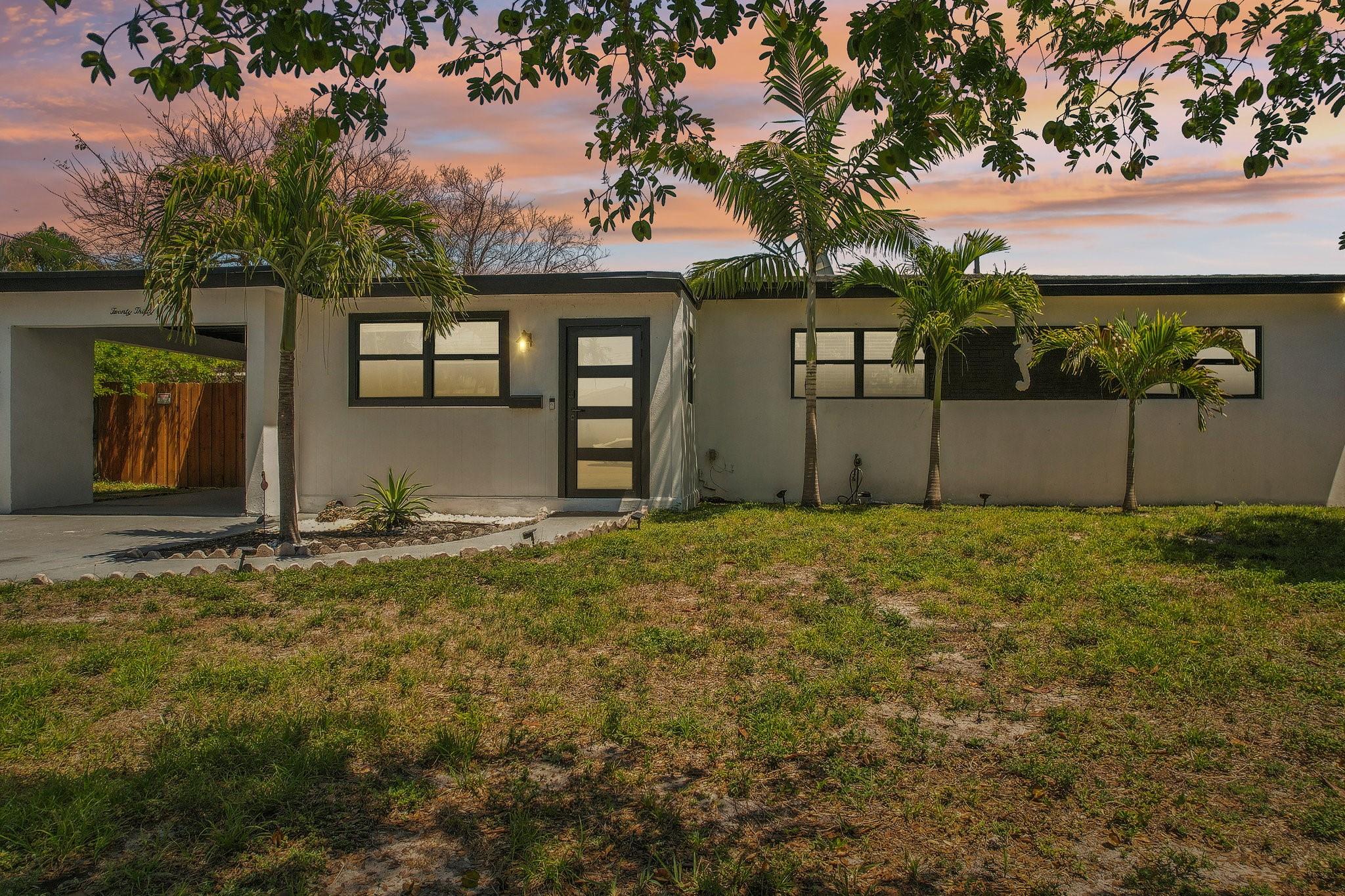 2030 SW 22nd Ave