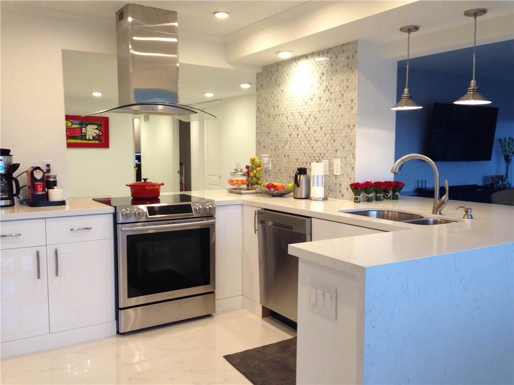 REGENCY TOWER SOUTH - Residential
