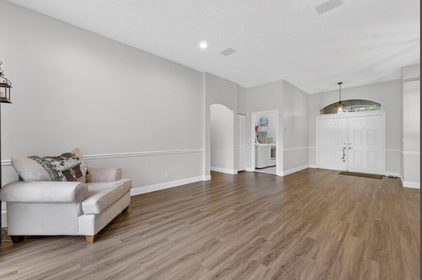 WINSTON PARK SECTION THREE - Residential