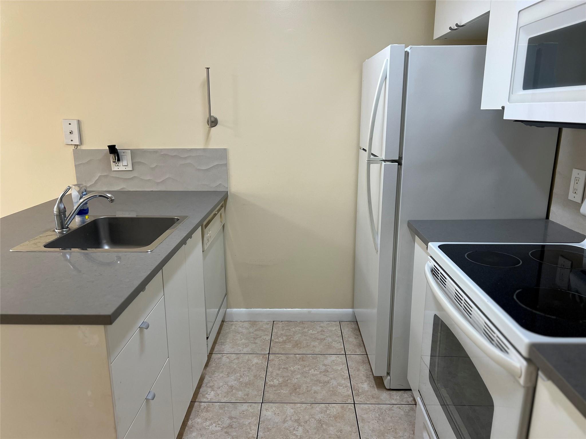 Palm Aire Gardens Condo - Residential Lease