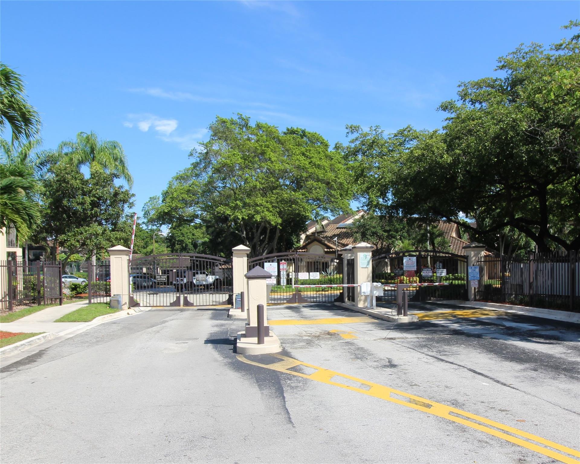 Palm Aire Gardens Condo - Residential Lease