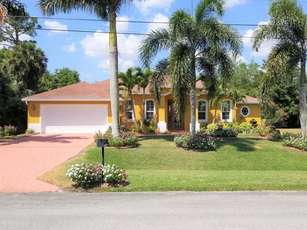 Photo of 2024 SW DRIFTWOOD Street, Port Saint Lucie, FL 34953 (MLS # B26064737)