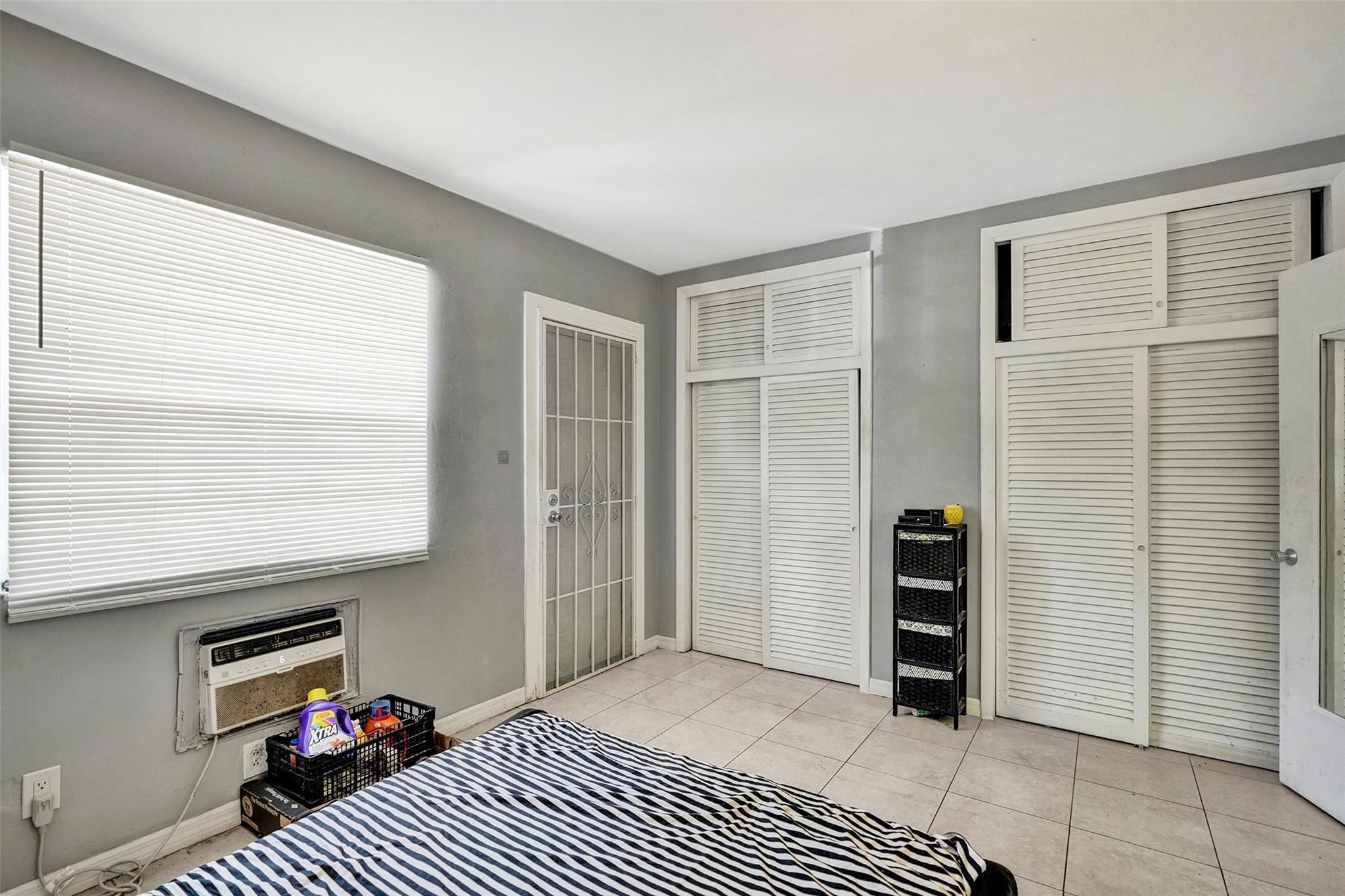THE TOWN COLONY CONDO - Residential