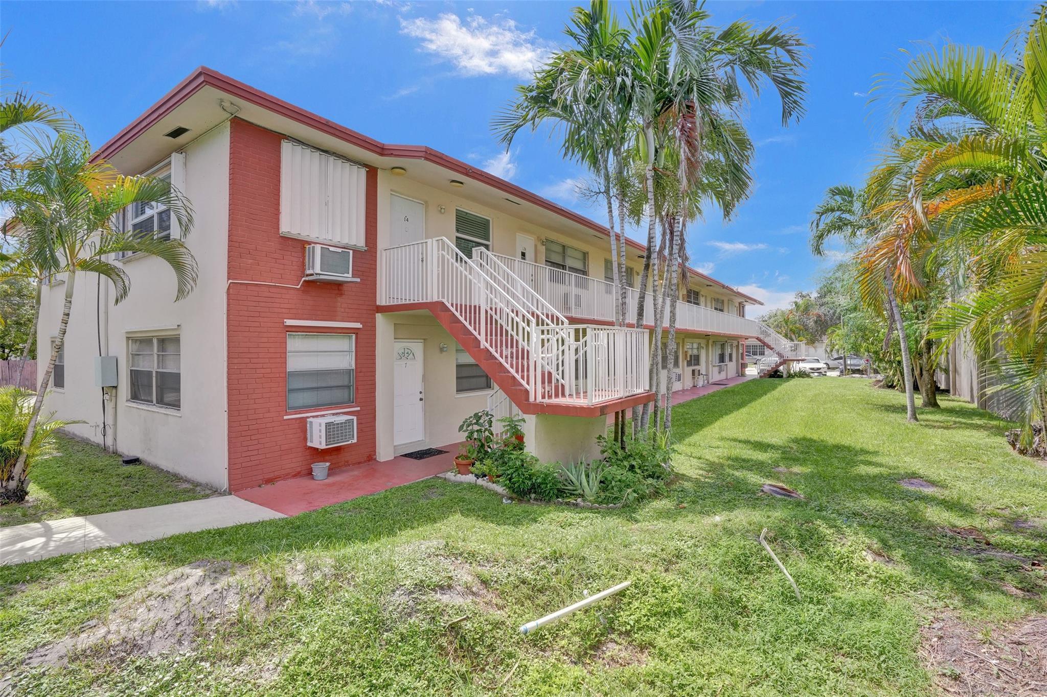 CASH-FLOW ALERT! Hollywood's Ultimate Investor Condo! This 1-Bedroom, 1-Bathroom unit at 2915 Plunkett St #5D is the definition of turn-key. It's aggressively investor-friendly—you can rent right away, guaranteeing immediate income. Say goodbye to surprise expenses, as all current building assessments are PAID. Location is key: you get fast access to I-95 for simple commuting, and you're just minutes from the excitement of Downtown Hollywood. The community features a refreshing pool and on-site laundry, making it highly attractive to tenants. Secure this rare, hassle-free South Florida investment today!