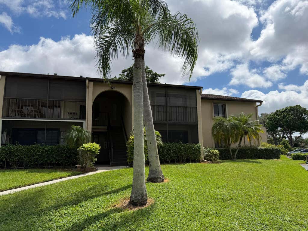 Photo of 526 Shady Pine Way #D2, Greenacres, FL 33415 (MLS # B26037883)