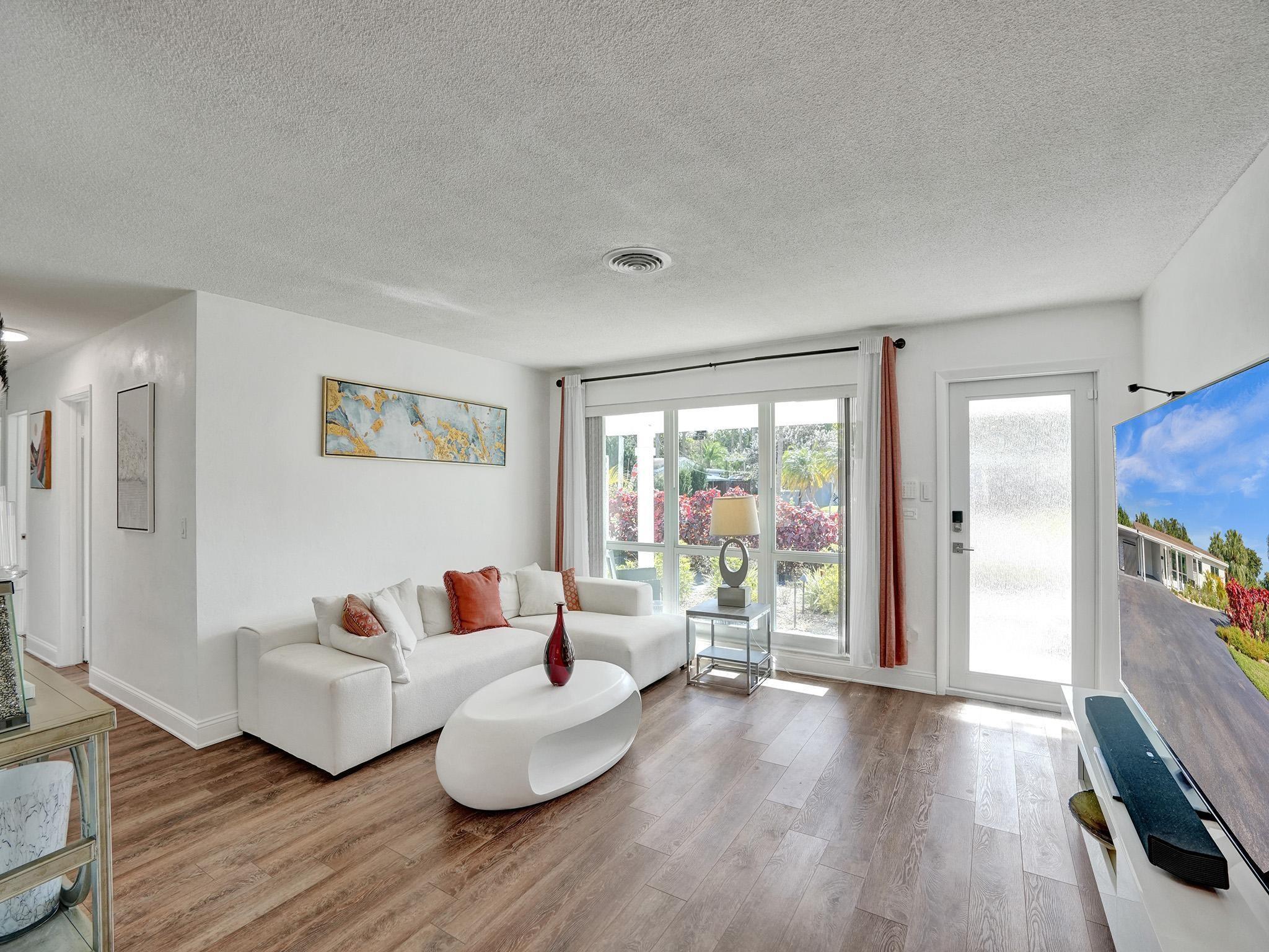 Lloyd Estates Add Corr - Residential