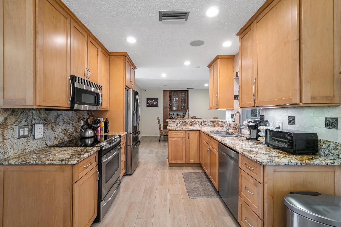 BEL MARRA - Residential Lease