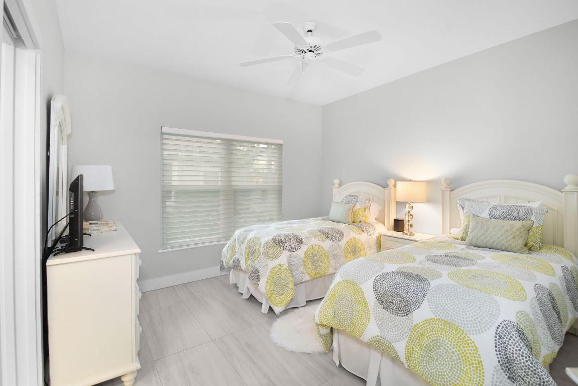 Double Tree 01 - Residential