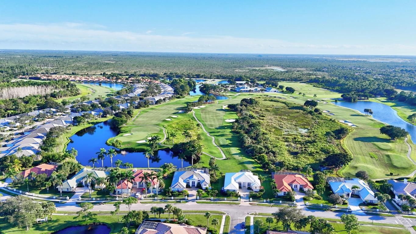 Double Tree 01 - Residential