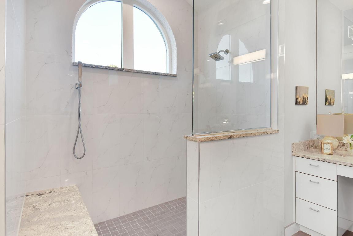 Double Tree 01 - Residential