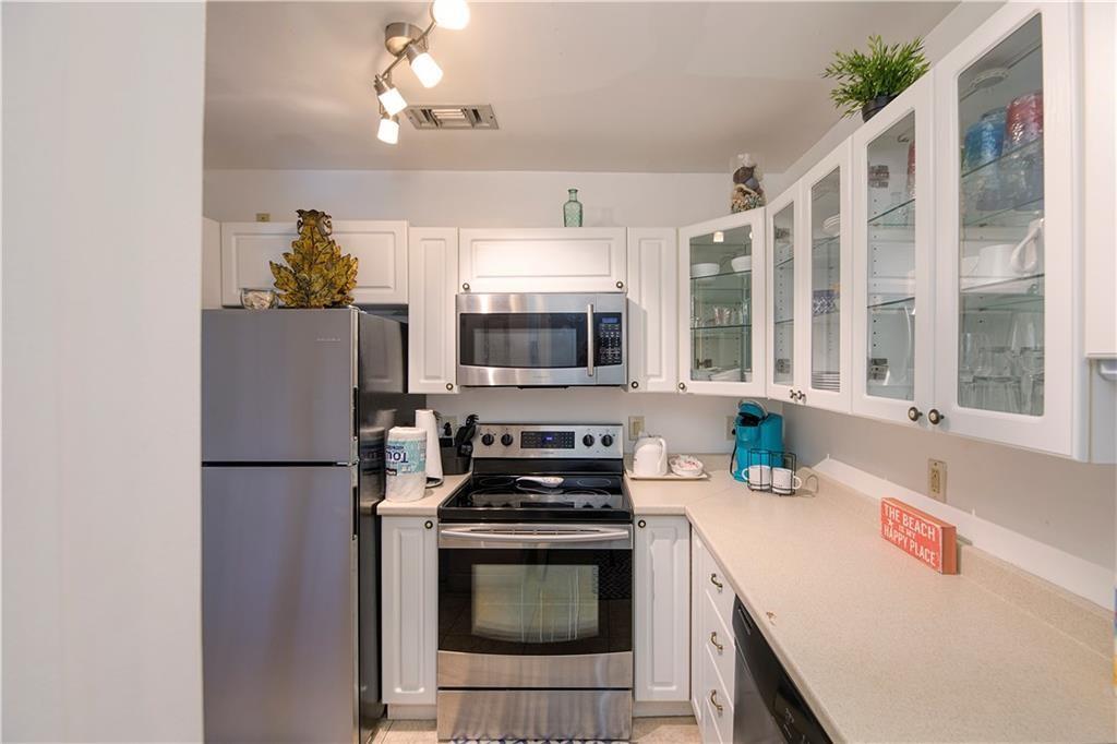 LAUDERDALE BEACH EXT UNIT - Residential Income