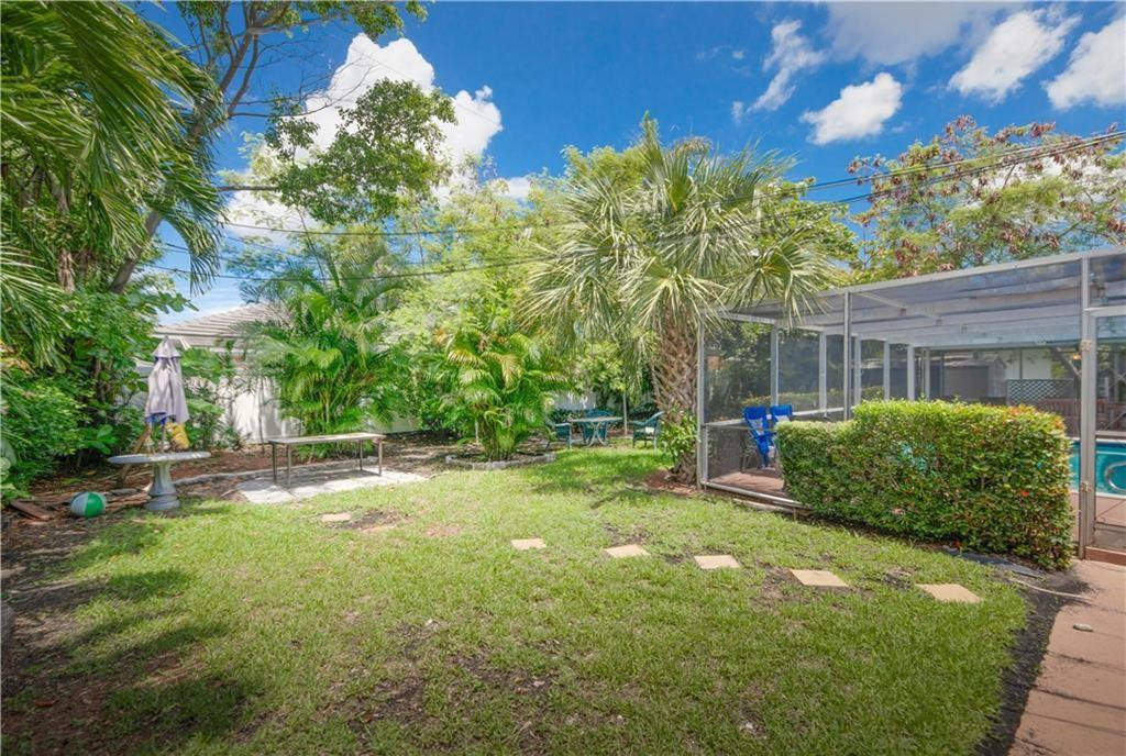 LAUDERDALE BEACH EXT UNIT - Residential Income