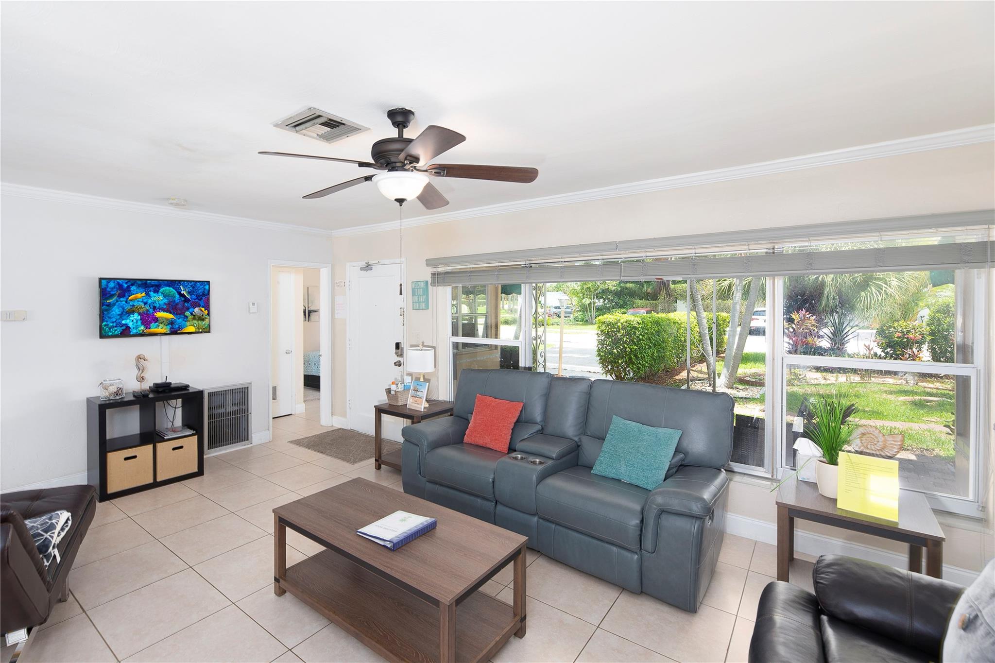 LAUDERDALE BEACH EXT UNIT - Residential Income