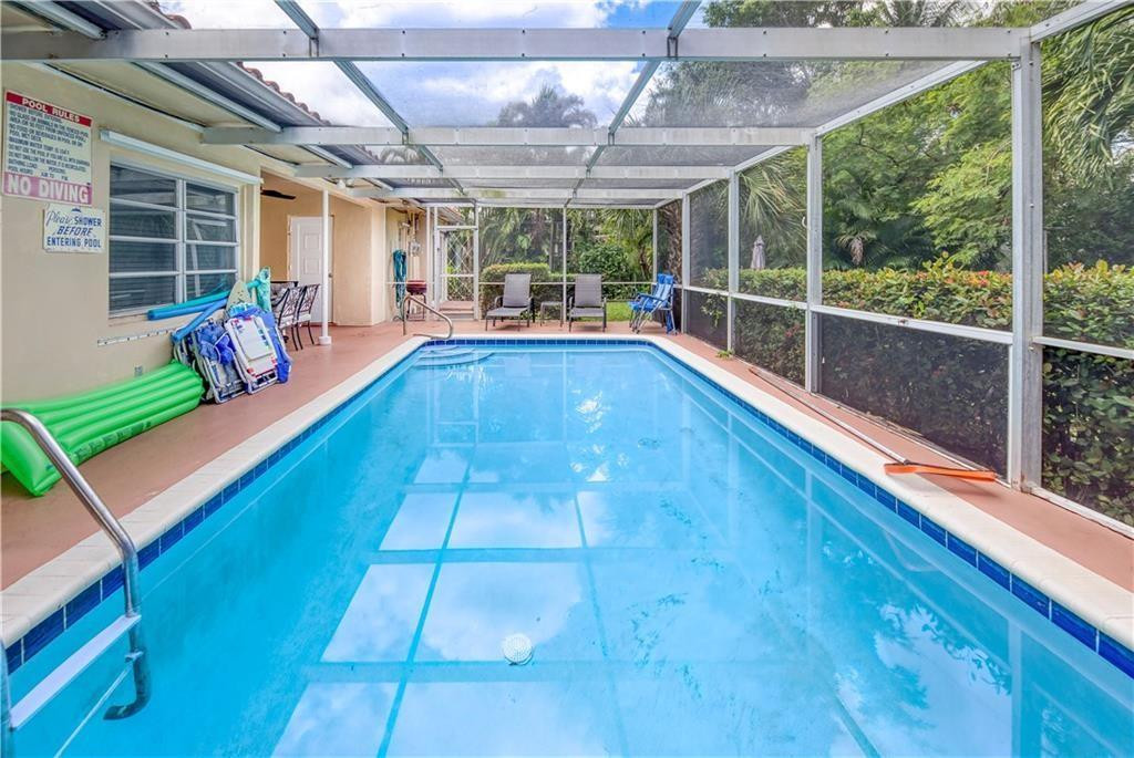 LAUDERDALE BEACH EXT UNIT - Residential Income