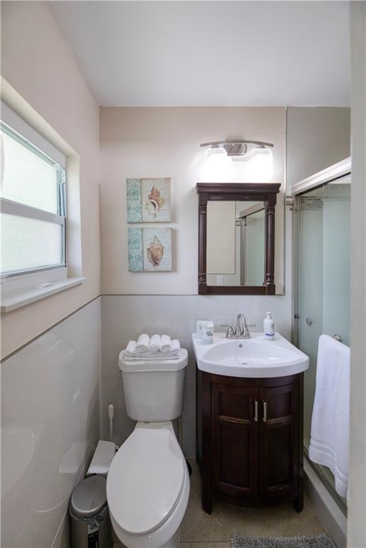 LAUDERDALE BEACH EXT UNIT - Residential Income