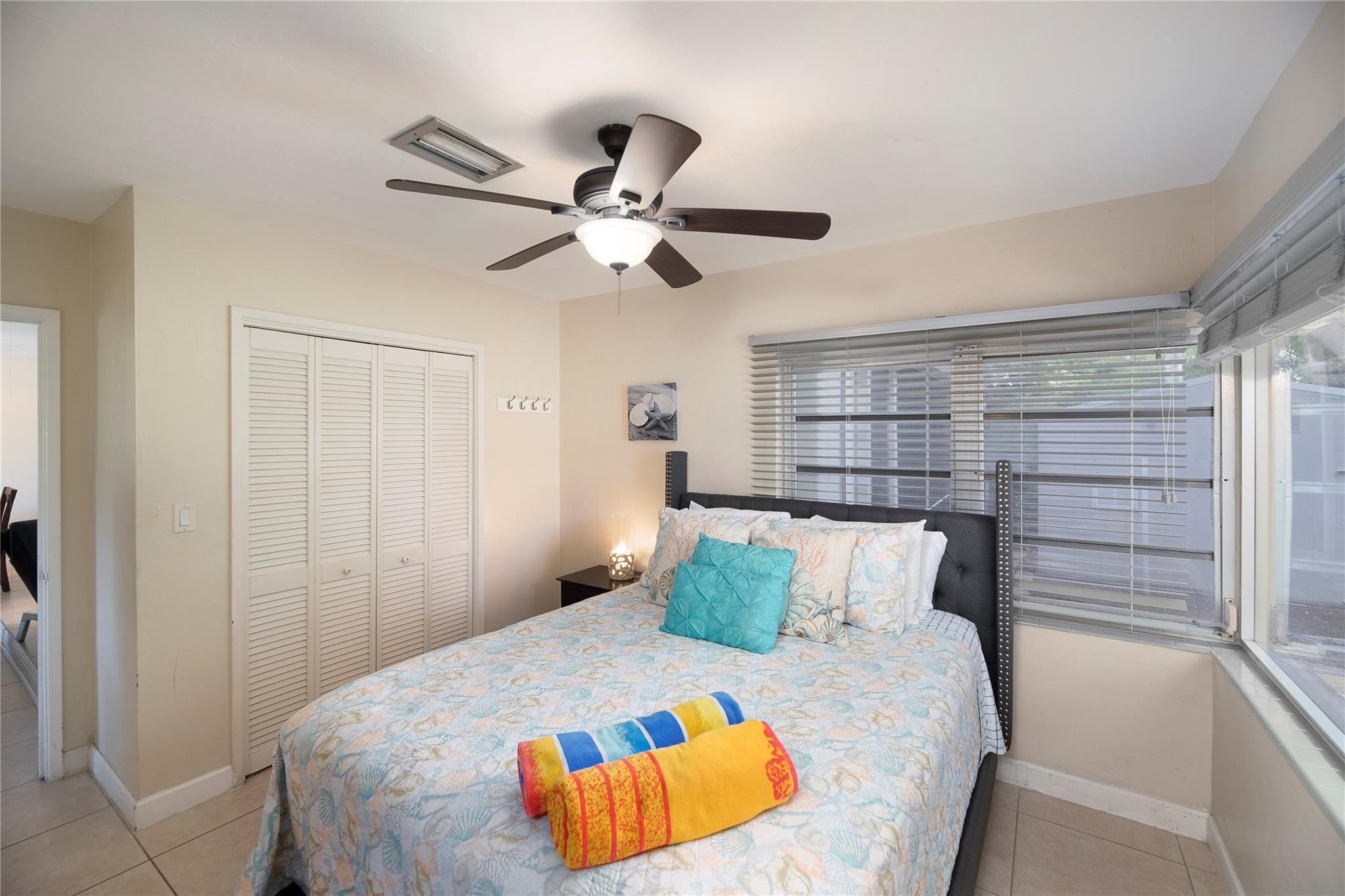 LAUDERDALE BEACH EXT UNIT - Residential Income