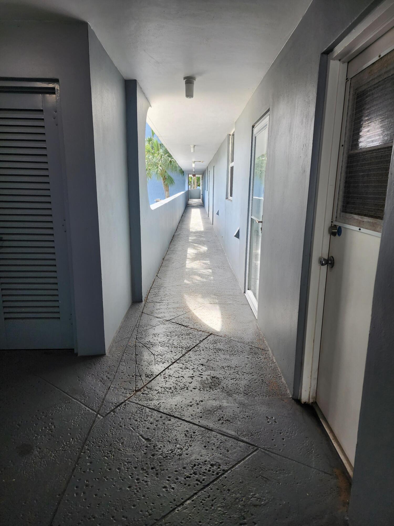 BOCA TEECA COND NO - Residential