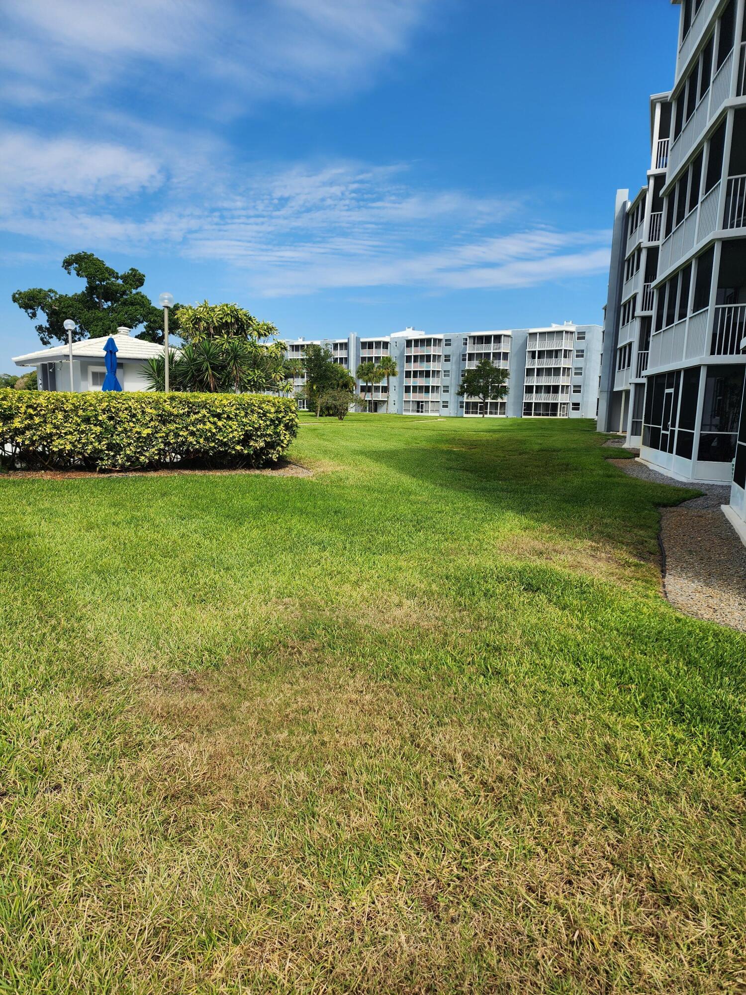BOCA TEECA COND NO - Residential