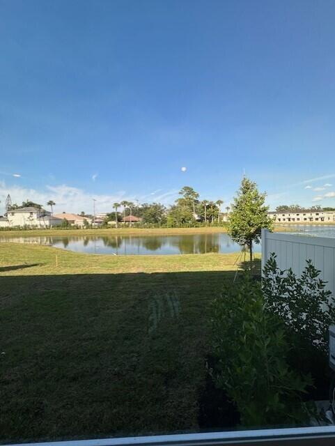 LAKESHORE AT THE FOUNTAINS - Residential Lease