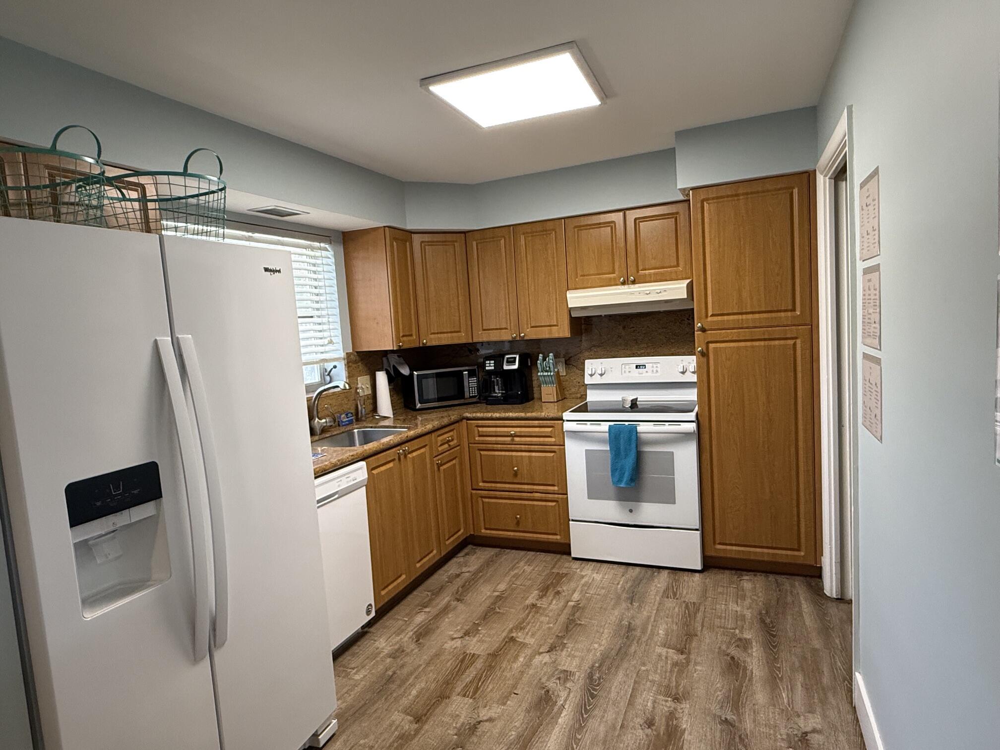 NORTH PALM BEACH VILLAGE OF 1 - Residential Lease