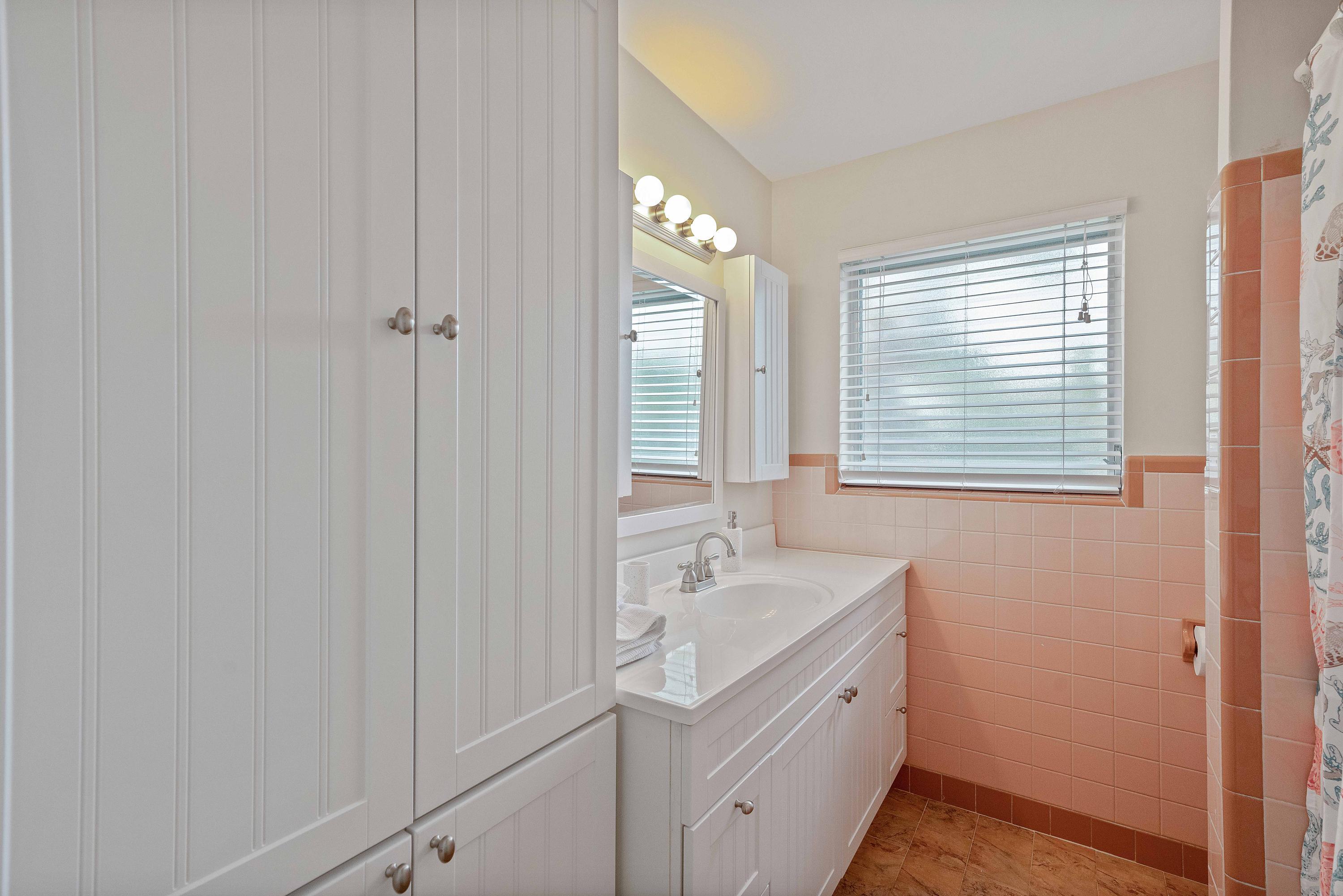NORTH PALM BEACH VILLAGE OF 1 - Residential Lease