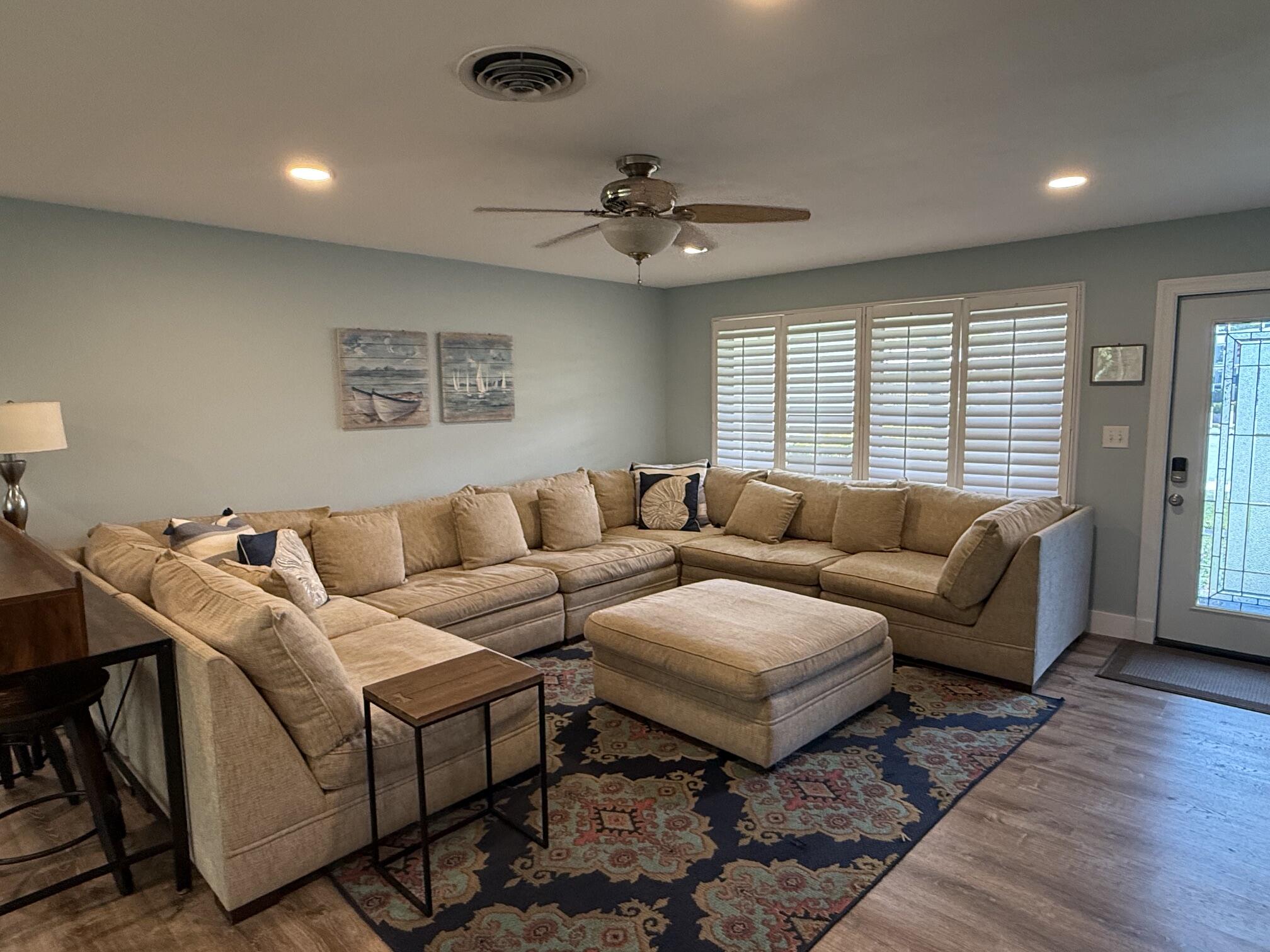 655 Kingfish Place