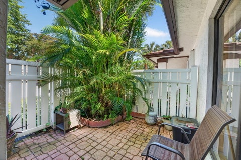 Tiny photo for 3210 CARAMBOLA Circle S #S, Coconut Creek, FL 33066 (MLS # B26081458)