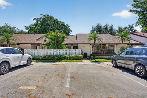 Tiny photo for 3210 CARAMBOLA Circle S #S, Coconut Creek, FL 33066 (MLS # B26081458)