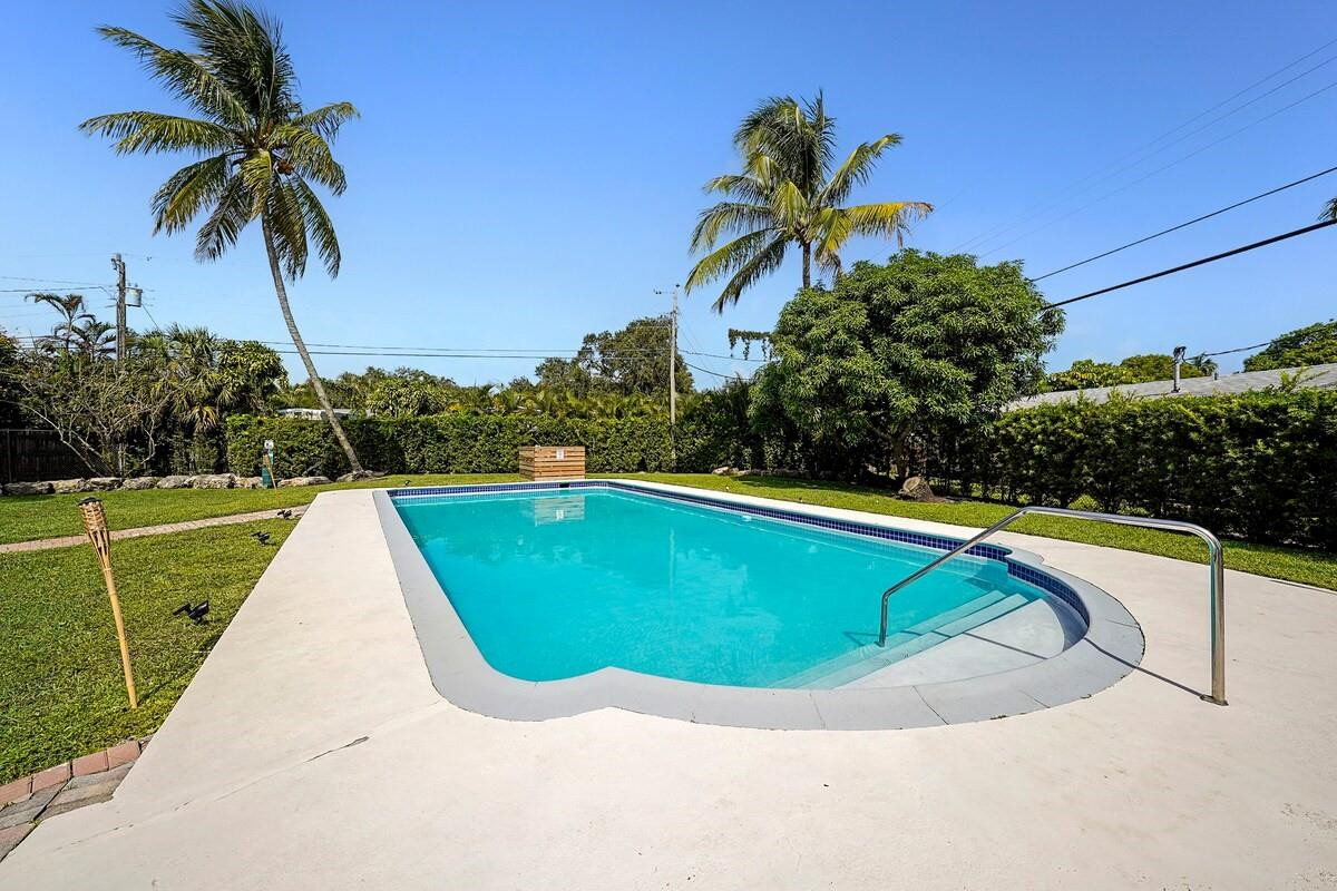 332 NW 26th Court