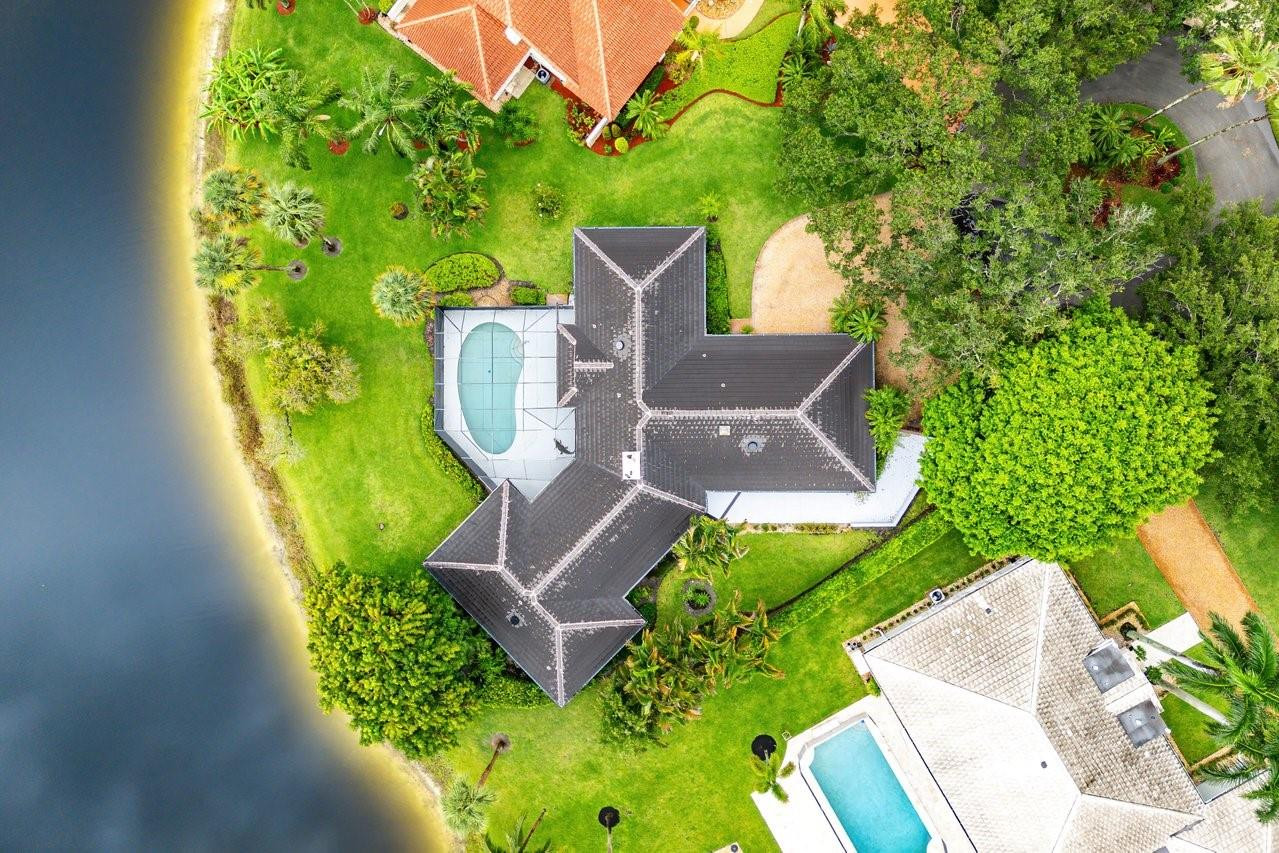 HERITAGE OAKS - Residential