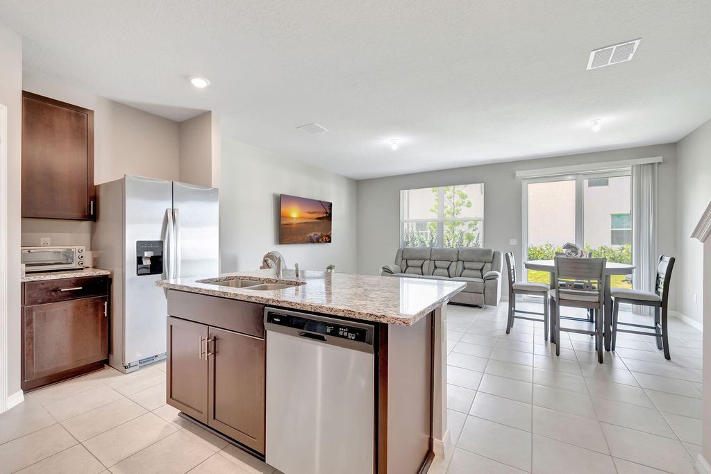 Photo of 3554 San Bernardino Way, Palm Springs, FL 33461 (MLS # R10983080)