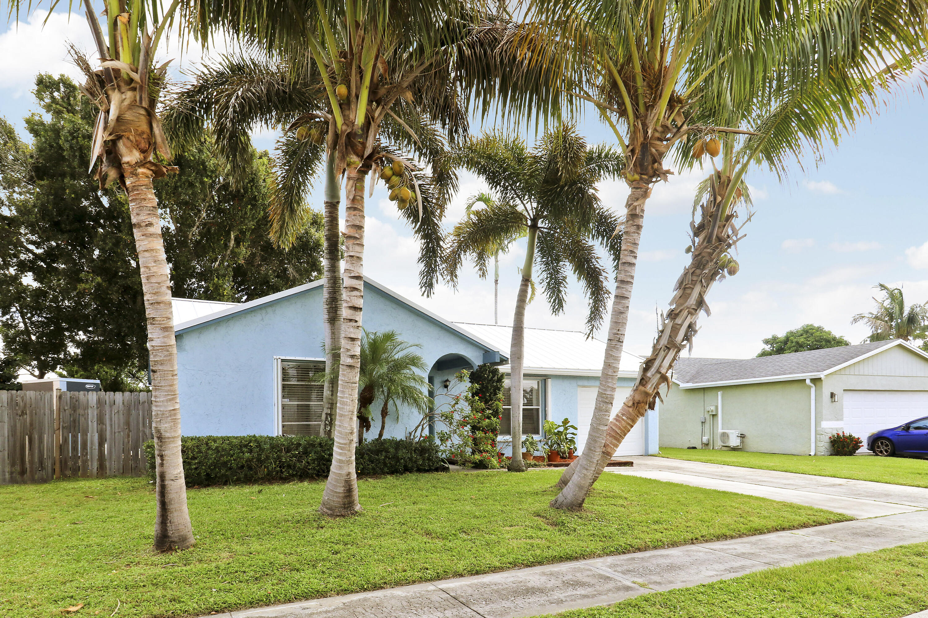 104 BANYAN Circle
