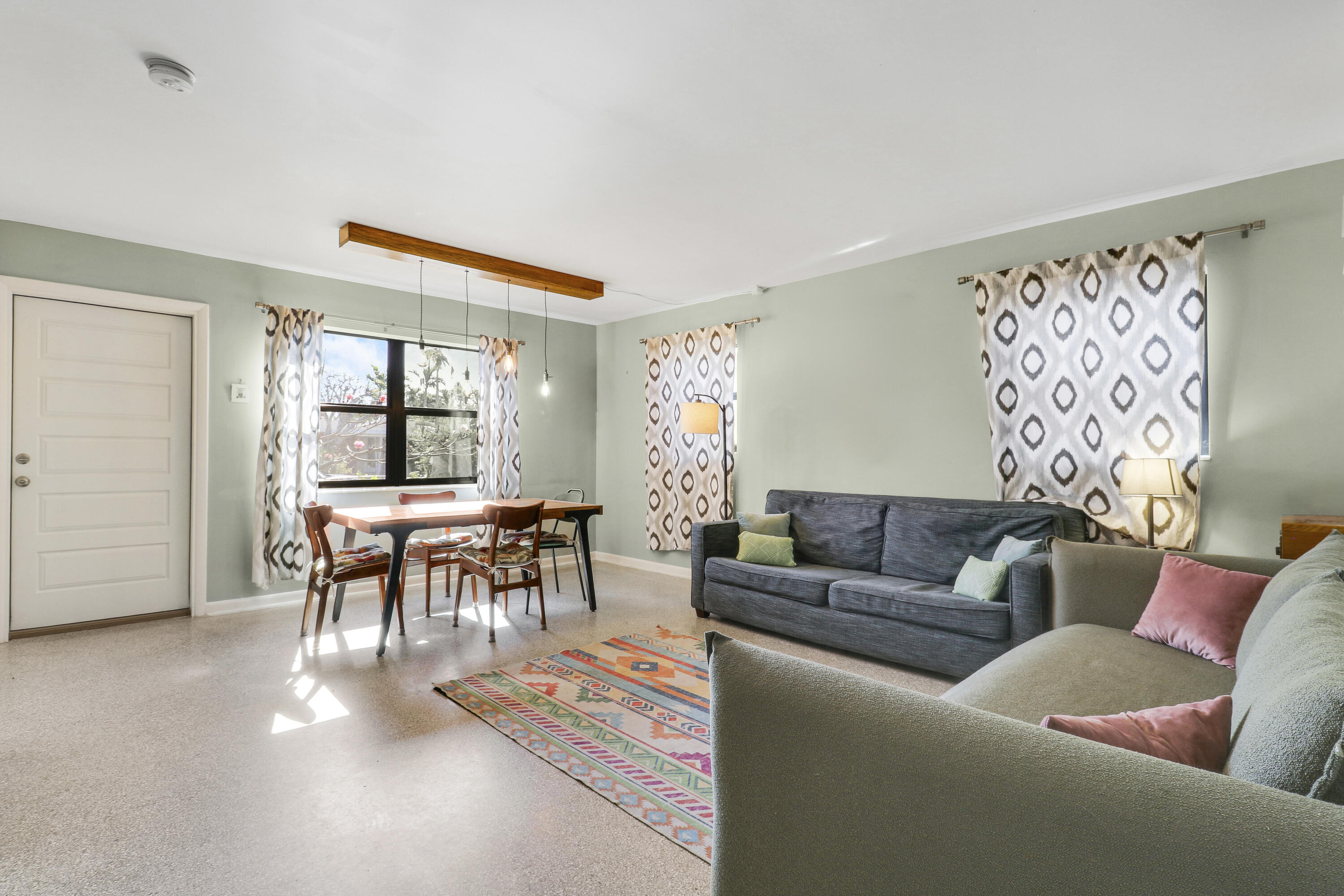 NORTH LAKE WORTH - Residential