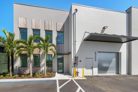 4250 Georgia Avenue West Palm Beach FL 33405