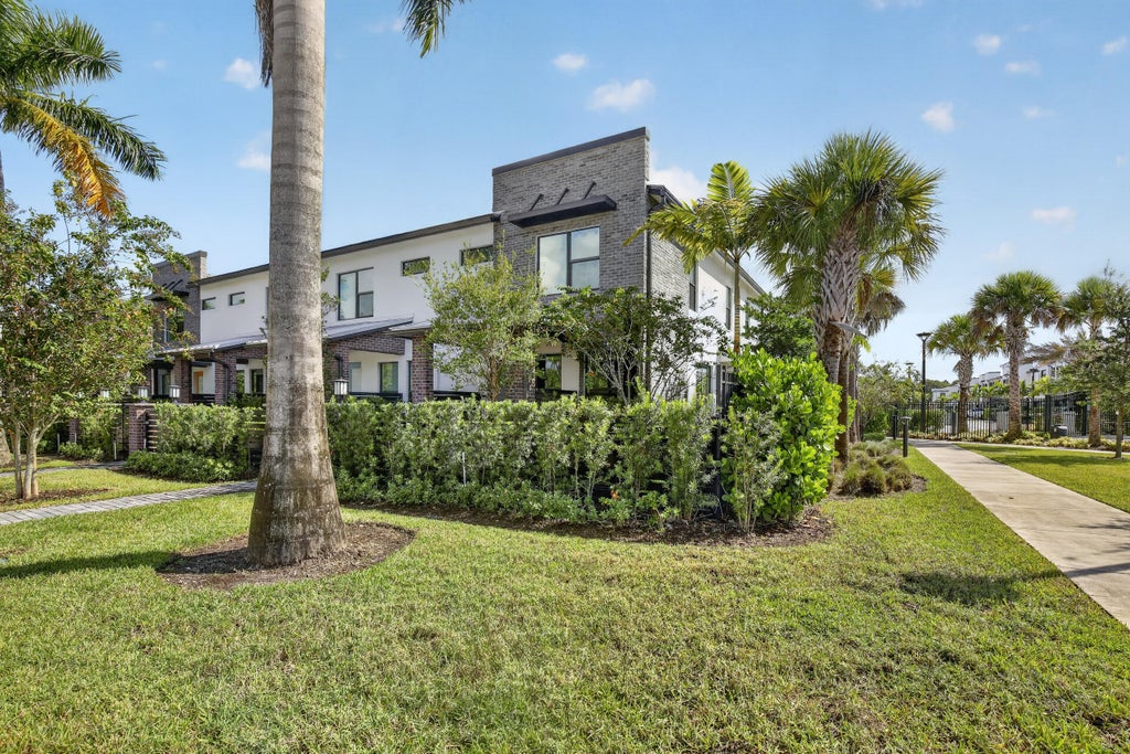 Photo of 765 NW 84TH Terrace, Plantation, FL 33324 (MLS # B26072727)