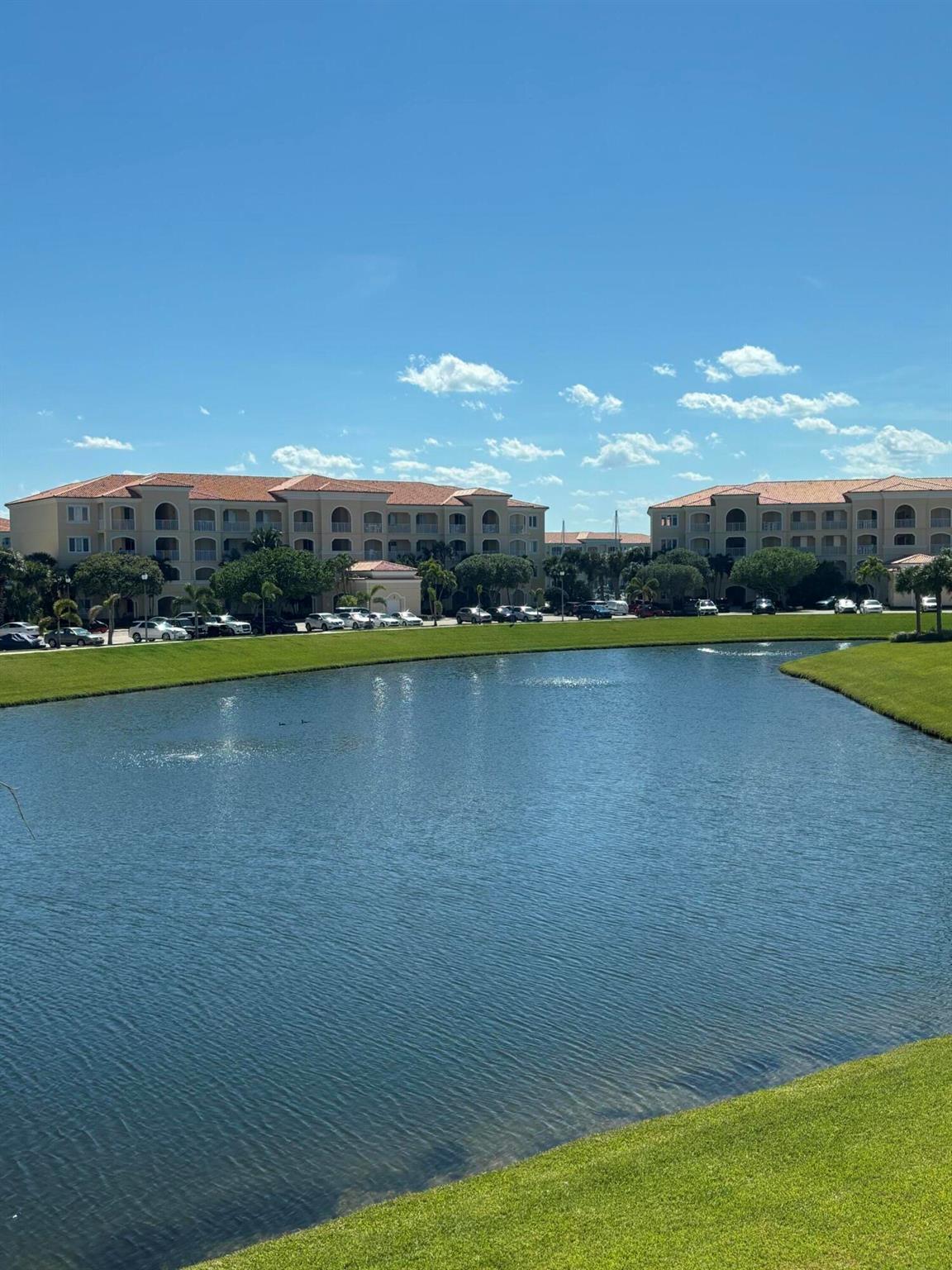 Immaculate Seasonal Rental for January through April. $4500 a month.All new Appliances, No Carpet, All vinyl engineered wood, 2000 Count sheets.Lovely location in Harbour Isle East overlooking lakefront water view. Plenty of room for guests. King size bed in Master, Queen Size in Guest room plus Trundle bed in Den and another convertible chair/bed in Florida room. Available January 1 through April 30 for $4500 a month( 90-day minimum rental) Call for private viewing!! No Pets no smoking!