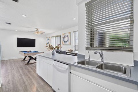 Tiny photo for 9378 NW 8th Circle, Plantation, FL 33324 (MLS # B26009880)