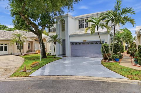 Photo of 9378 NW 8th Circle, Plantation, FL 33324 (MLS # B26009880)