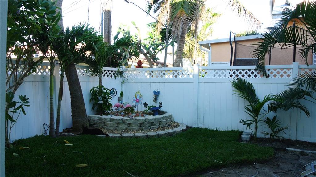 Palm Beach Shore Acres - Residential