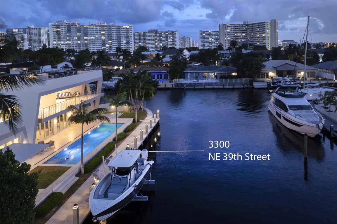 BERMUDA RIVIERA | GALT OCEAN - Residential