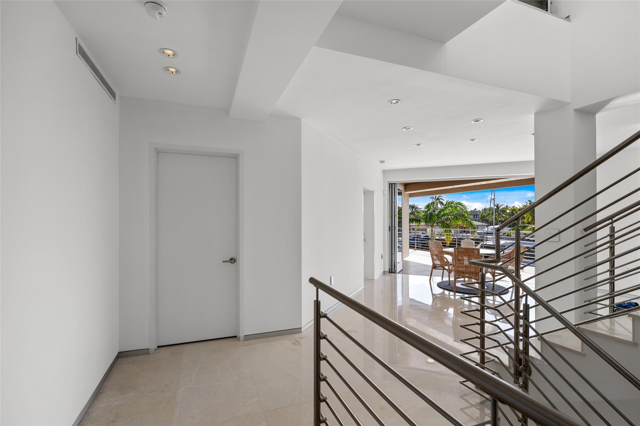 BERMUDA RIVIERA | GALT OCEAN - Residential