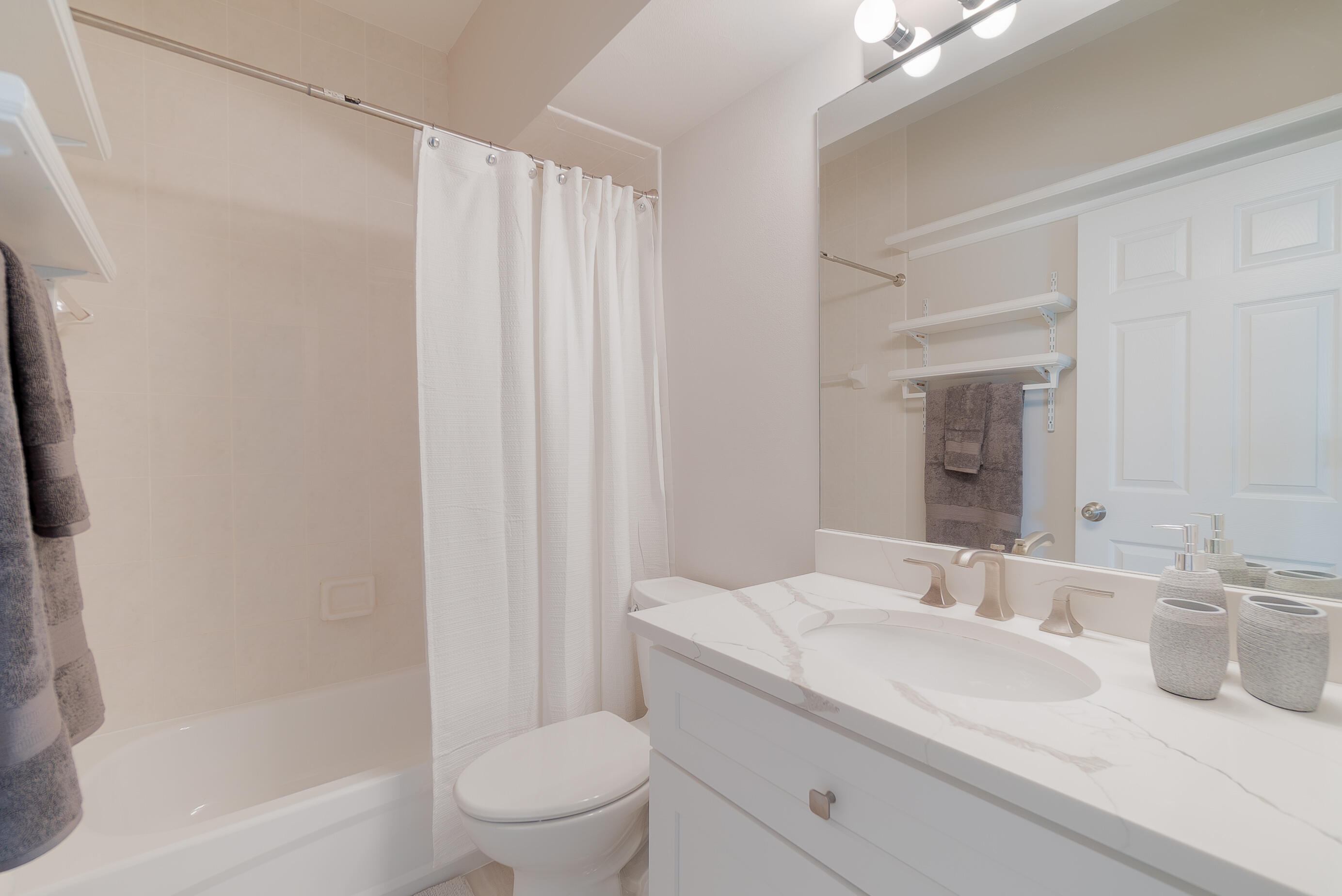 SHORES AT WELLINGTON CONDO - Residential